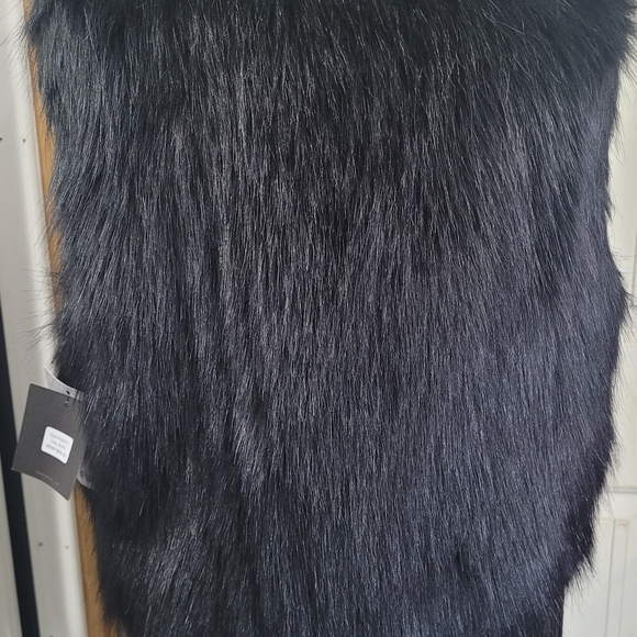 NWT MARK NEW YORK ANDREW MARC FAUX FUR VEST WITH FAUX SUEDE FRINGE - Picture 9 of 10